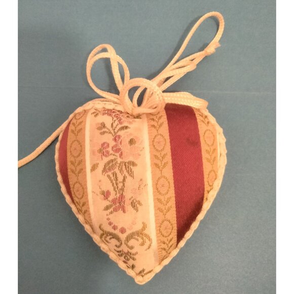 Victorian Brocade Heart  Ornament Valentine Christmas Fabric Red Floral Ribbon - Picture 4 of 6